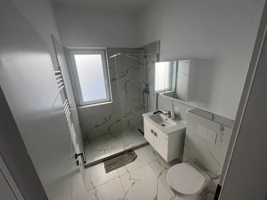 inchiriez apartament 2camere com giroc