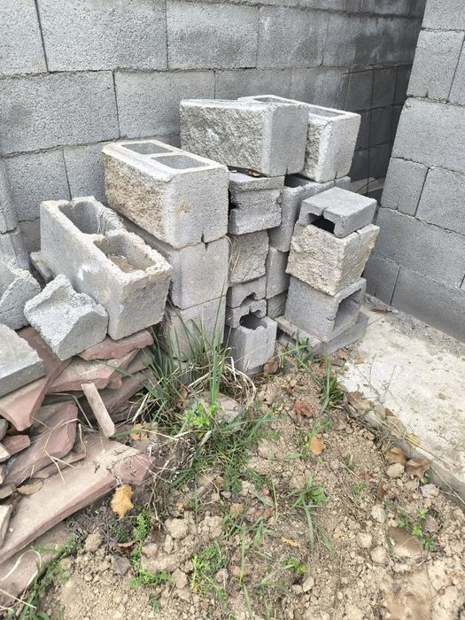 Отдам красный плитняк