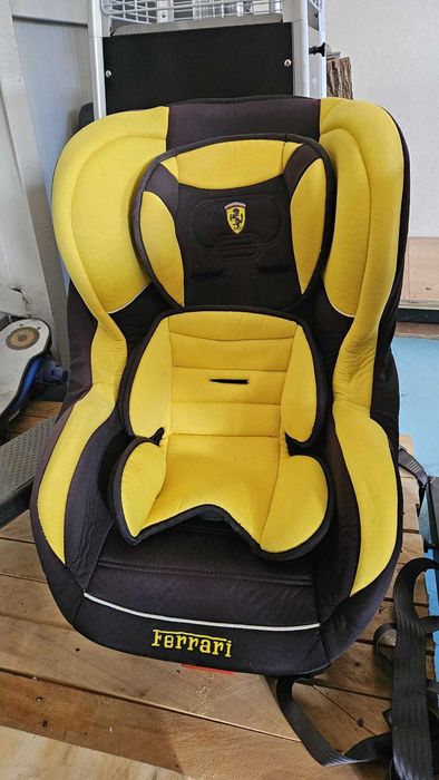 Scaun isofix copii Ferrari