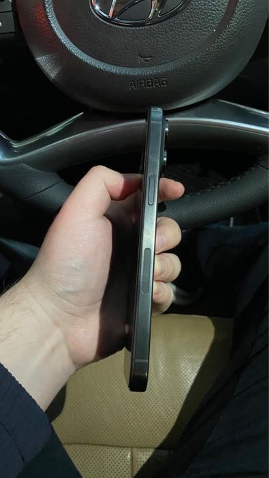 Продам Iphone 15 pro max 256 gb