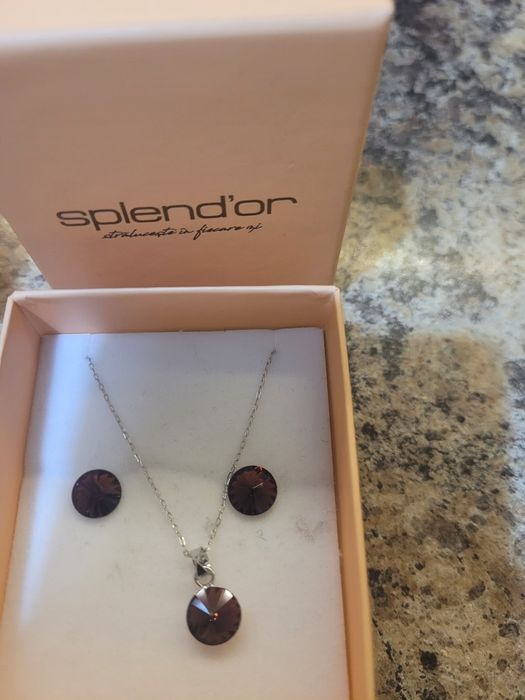 Set argint nou ,in cutie