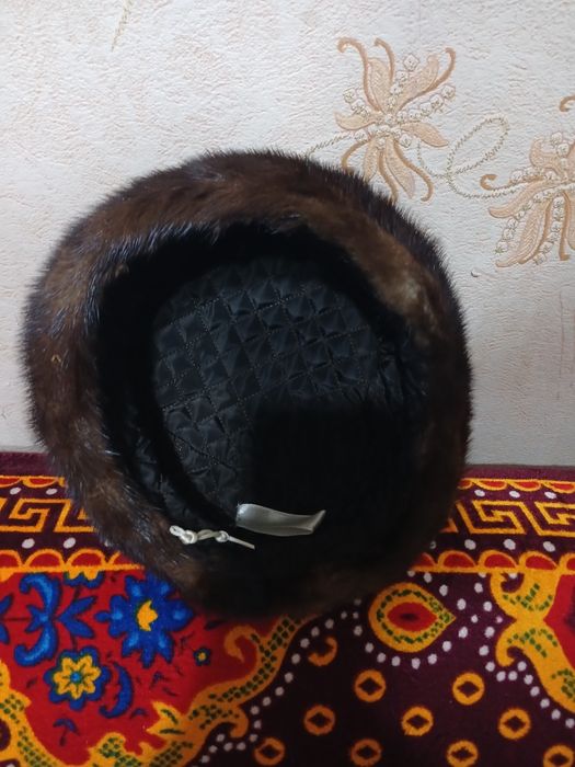 Продаю женскую норковую шапку