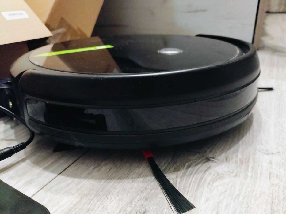 Робот пылесос в полной комплектации
