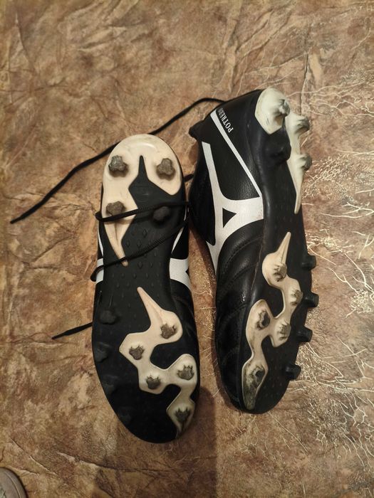 Футбольная обувь mizuno potrero