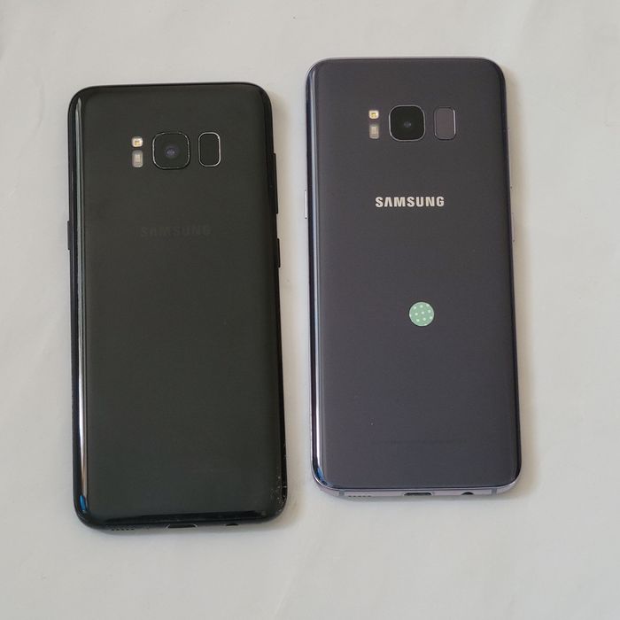 Samsung S8 64gb .