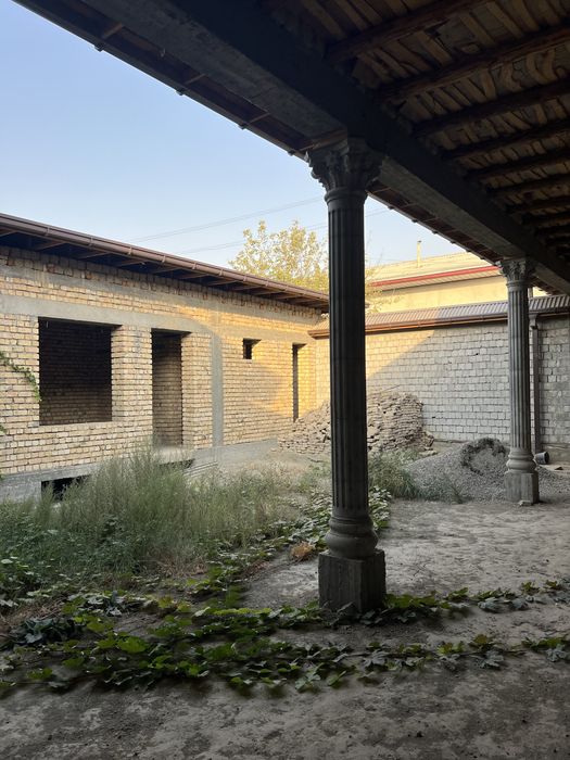 Srochna sotiladi hovli