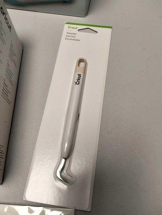 Режещ плотер Cricut Joy с Cricut EasyPress Mini и аксесоари НОВА