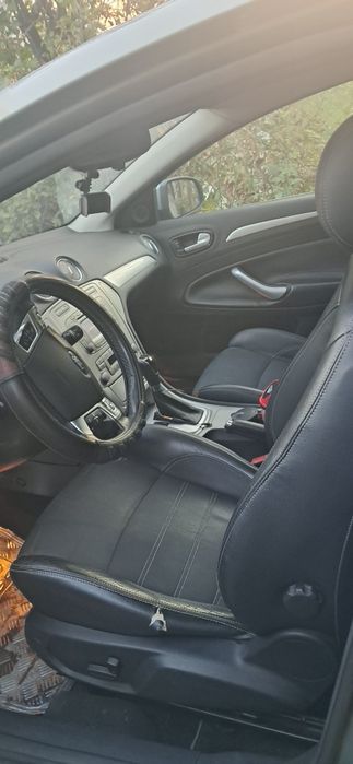 Форд Мондео 2.0  2008.