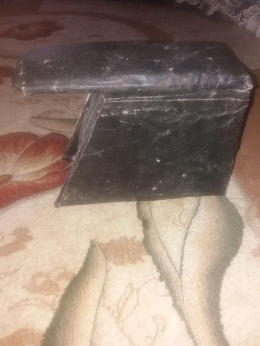 Продам подлокотник пассат б3- 3000 тенге
