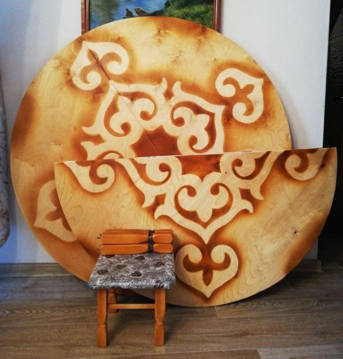 Стол круглый казахский