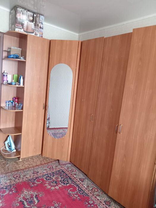 Продается угловой шкаф