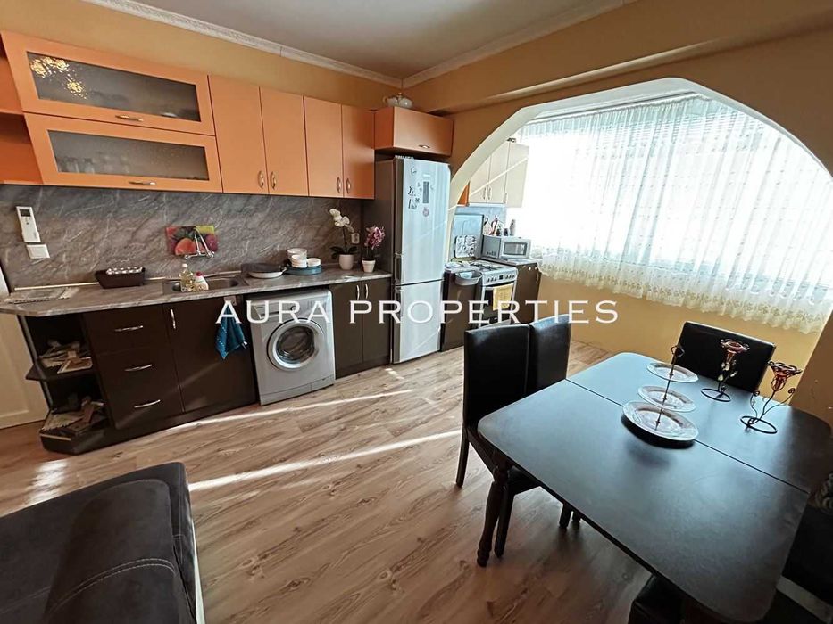 Продава се Двустаен апартамент в Разград, Орел - 65 кв.м за 1099 €/кв.м - Снимка #2