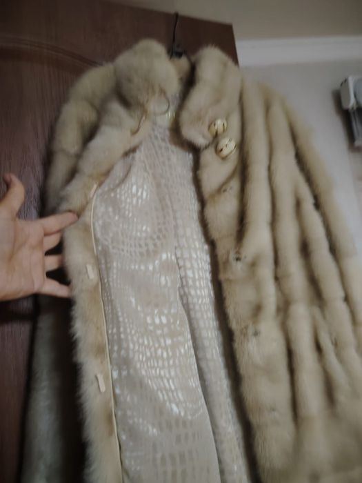 Продам норковую шубу