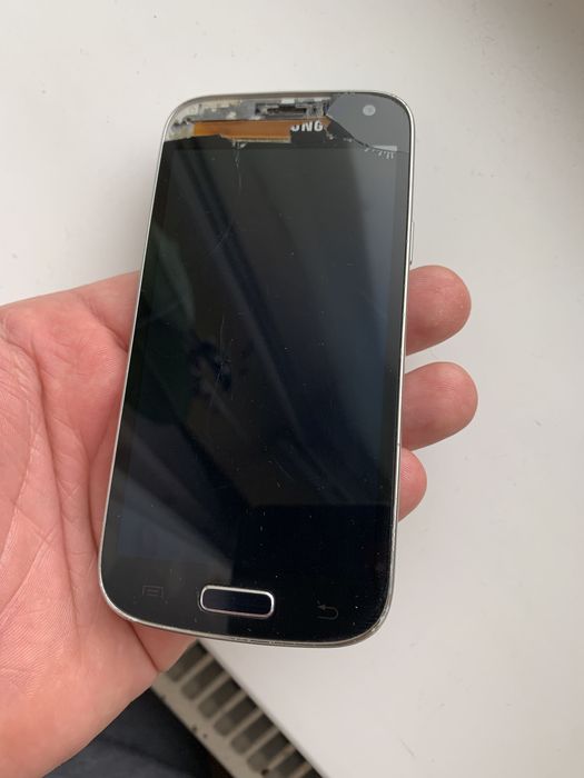 Telefon Samsung S4 mini liber orice rețea