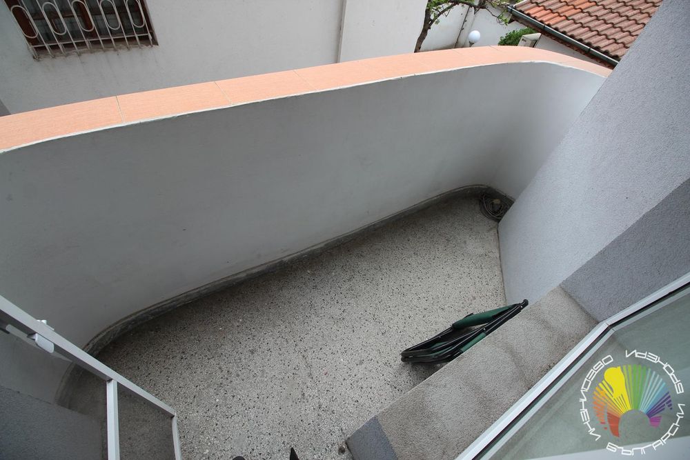 Дава се под наем Двустаен апартамент в Бургас, Възраждане - 72 кв.м за 306 € - Снимка #3