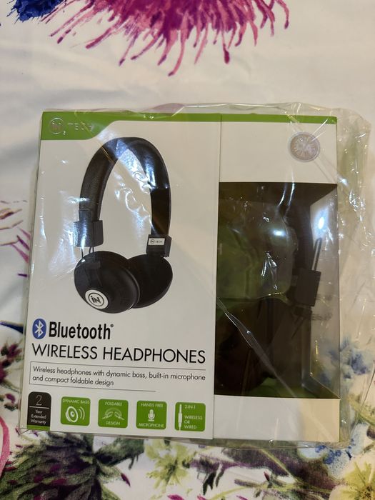 In tech Casti wireless ,bluetooth sigilate !