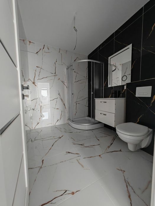 Apartamente noi  intabulate, cu predare imediata ,în zona centrala!