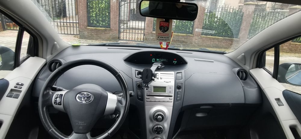 Toyota yaris 2008