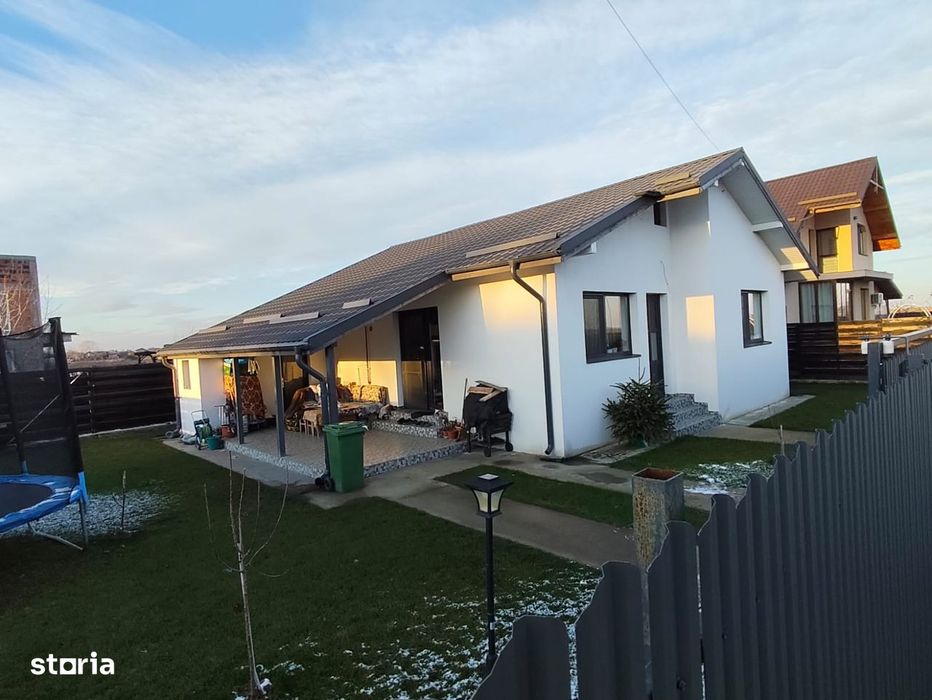 FARA COMISIOANE  in Cosoba casa 3 camere 2 bai PARTER pod la cheie