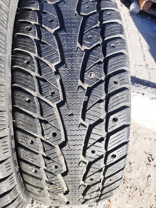 Продам шины 215/55/17 Китай