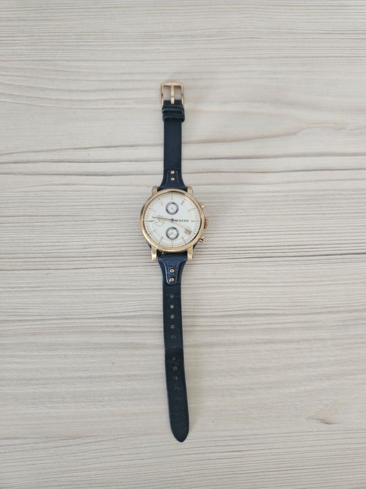 Часовник FOSSIL дамски