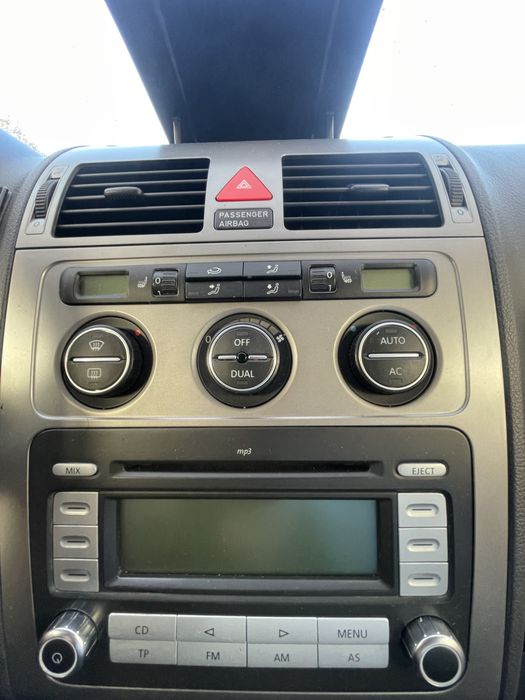VOLKSWAGEN Touran 2007 — imagine 5