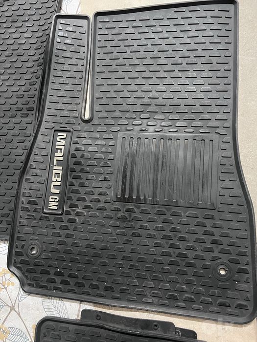 Malibu 2(turbo/xl) polik