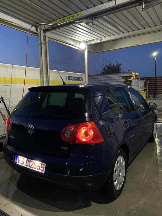 Se vinde golf 5