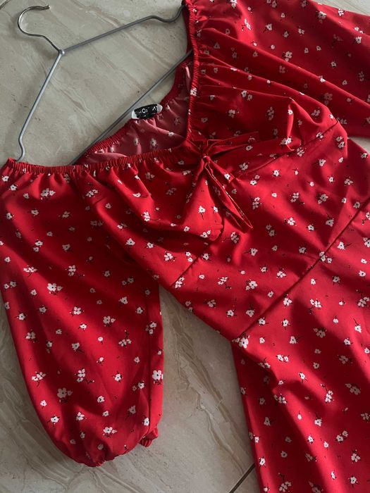 Красива рокля S-M