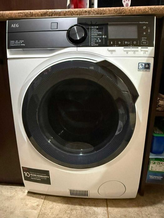 AEG Пералня със сушилня с термопомпа 3г. гаранция