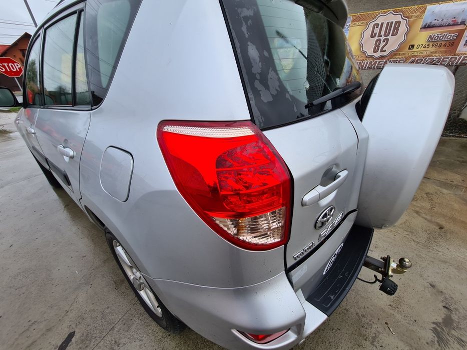Stop stanga/dreapta Toyota Rav 4 2006-2012