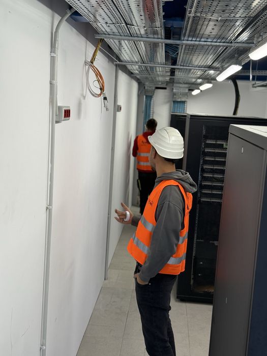 Executam instalații electrice