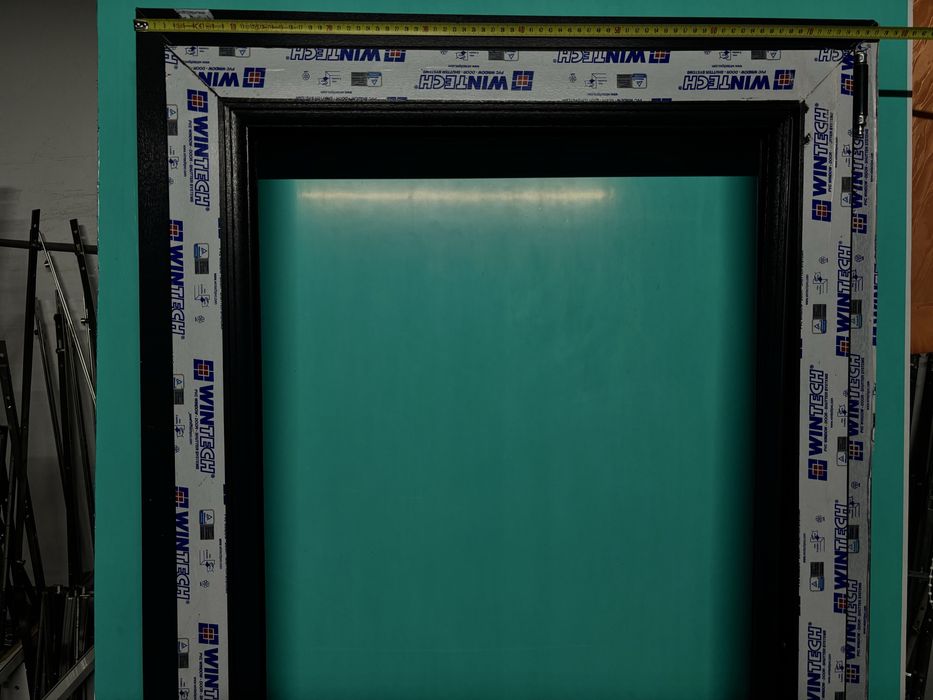 Usa PVC - prag aluminiu