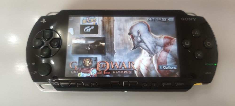 PSP-1004+64 gb+Зарядно+200 Игри