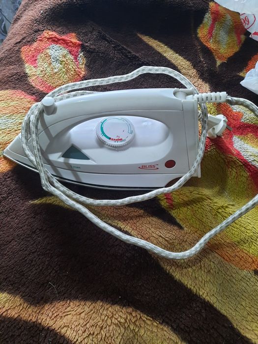 Утюг в хор. состоянии