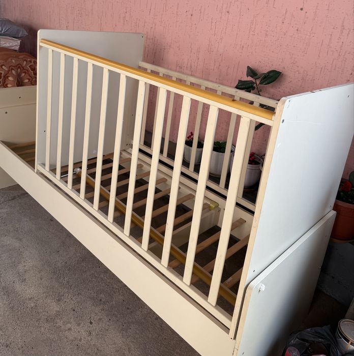 Продам кровать манеж