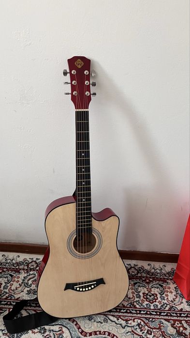 Гитара акустика