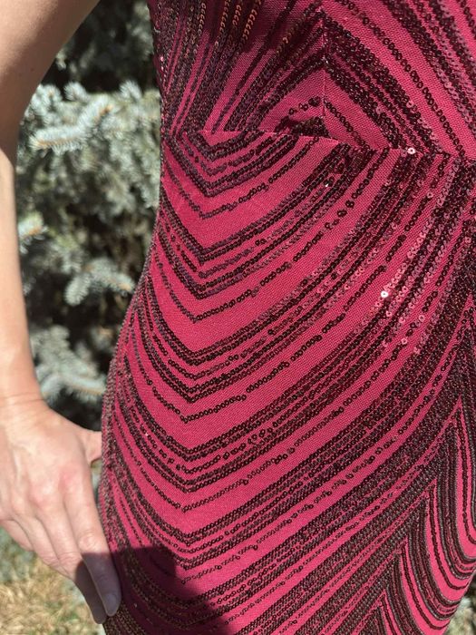 Официална рокля с пайети