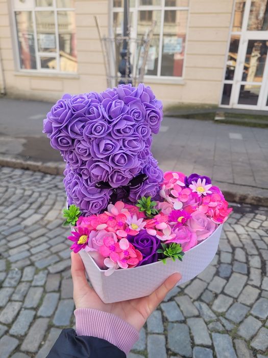 Aranjamente parfumate cu trandafiri din sapun