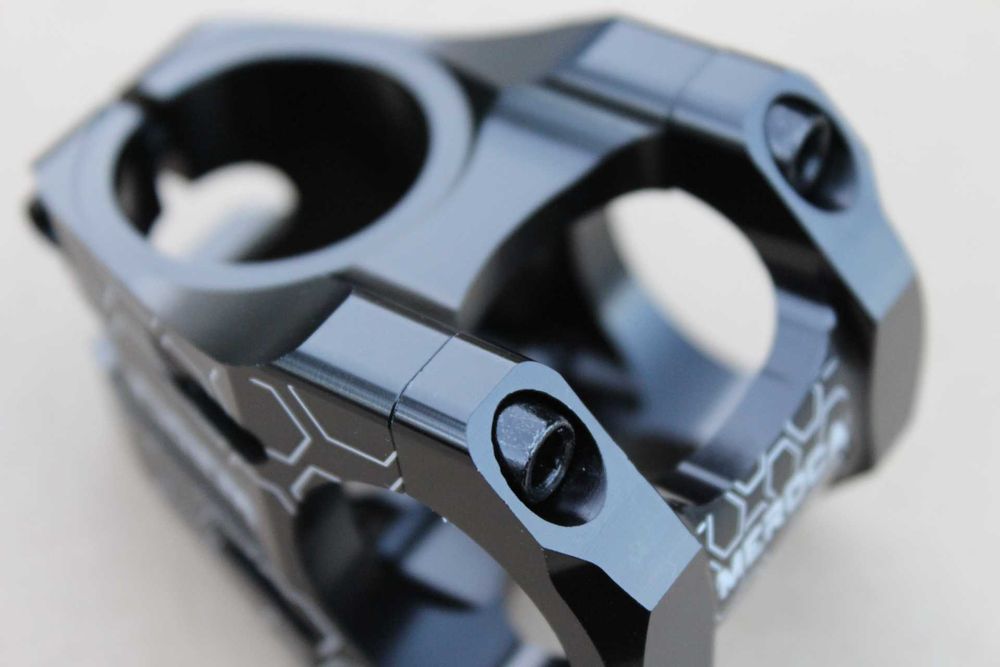 Meroca SuperLight CNC 31.8' - 35mm pipa bicicleta 1.1/8"