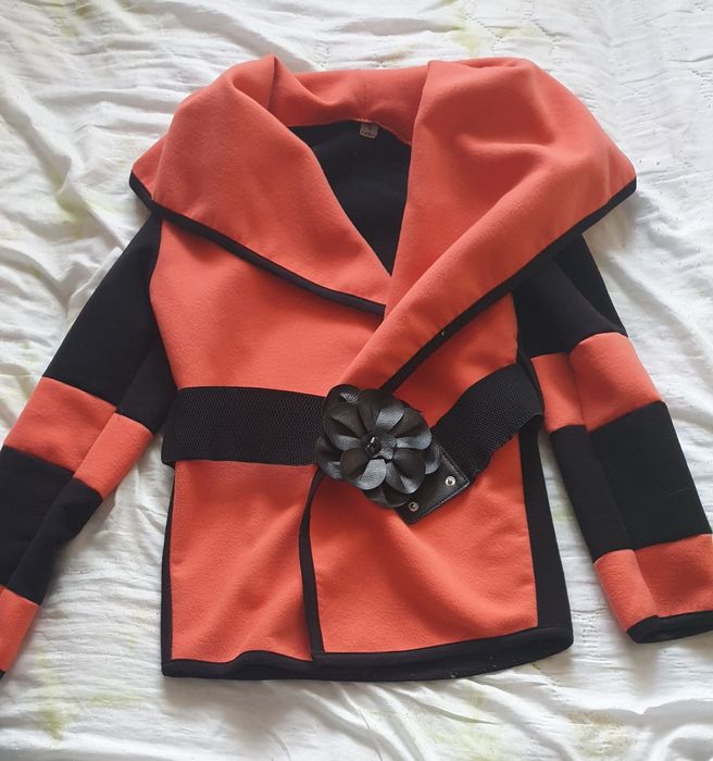 Продам весеннюю одежду