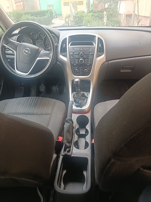 Opel Astra j 1.4 benzina