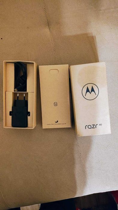 Motorola razr 40
