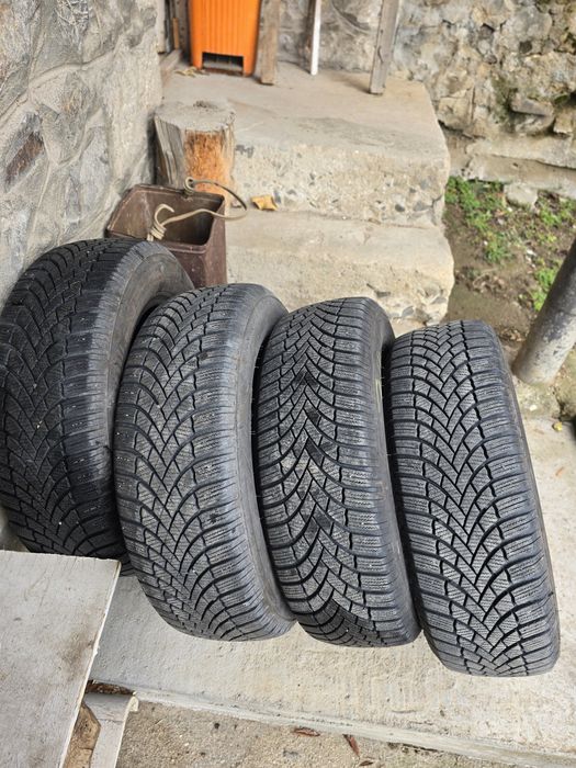 Четири броя Зимни гуми Bridgestone Blizzak LM 005  195/65/15