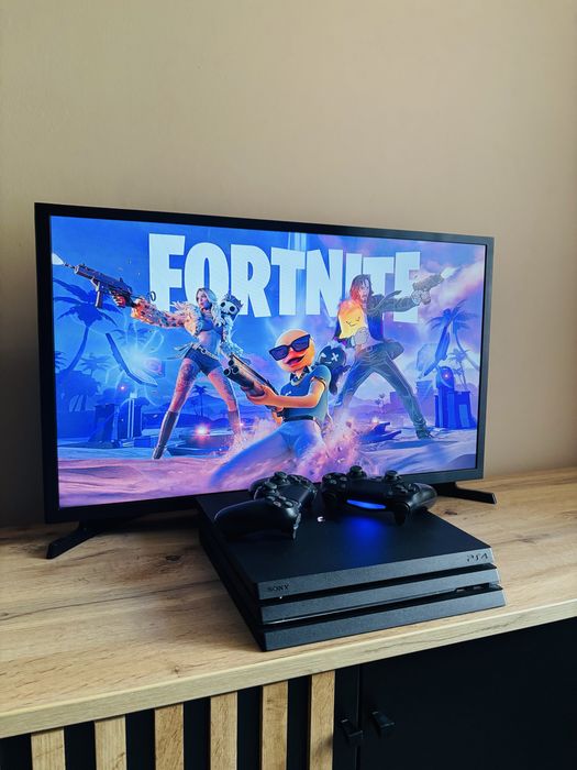 Ps 4 Pro 1Tb +8 jocuri