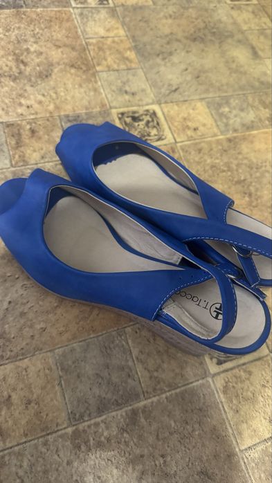 Женская обувь, туфли