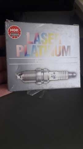 Свечи зажигания NGK.