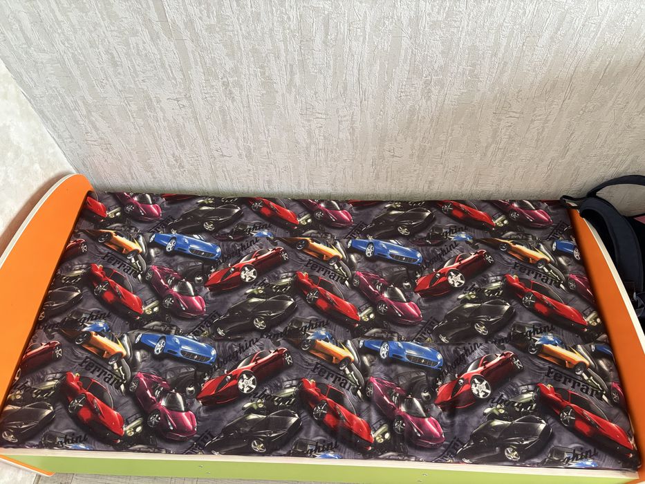 Продам детскую кровать.