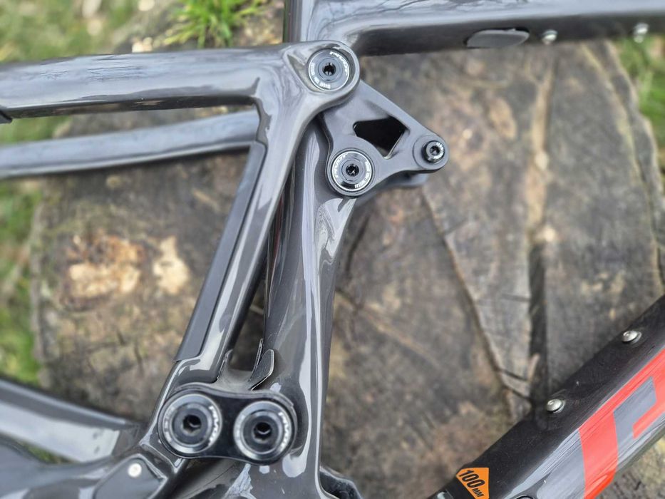 Cadru Bicicleta Full Suspension Pivot Mach 4 SL Carbon Marimea M Nou