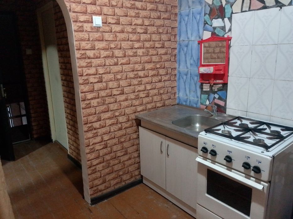 Toshloqda 1 xonali uy ijaraga beriladi narxi 1 million soʻm